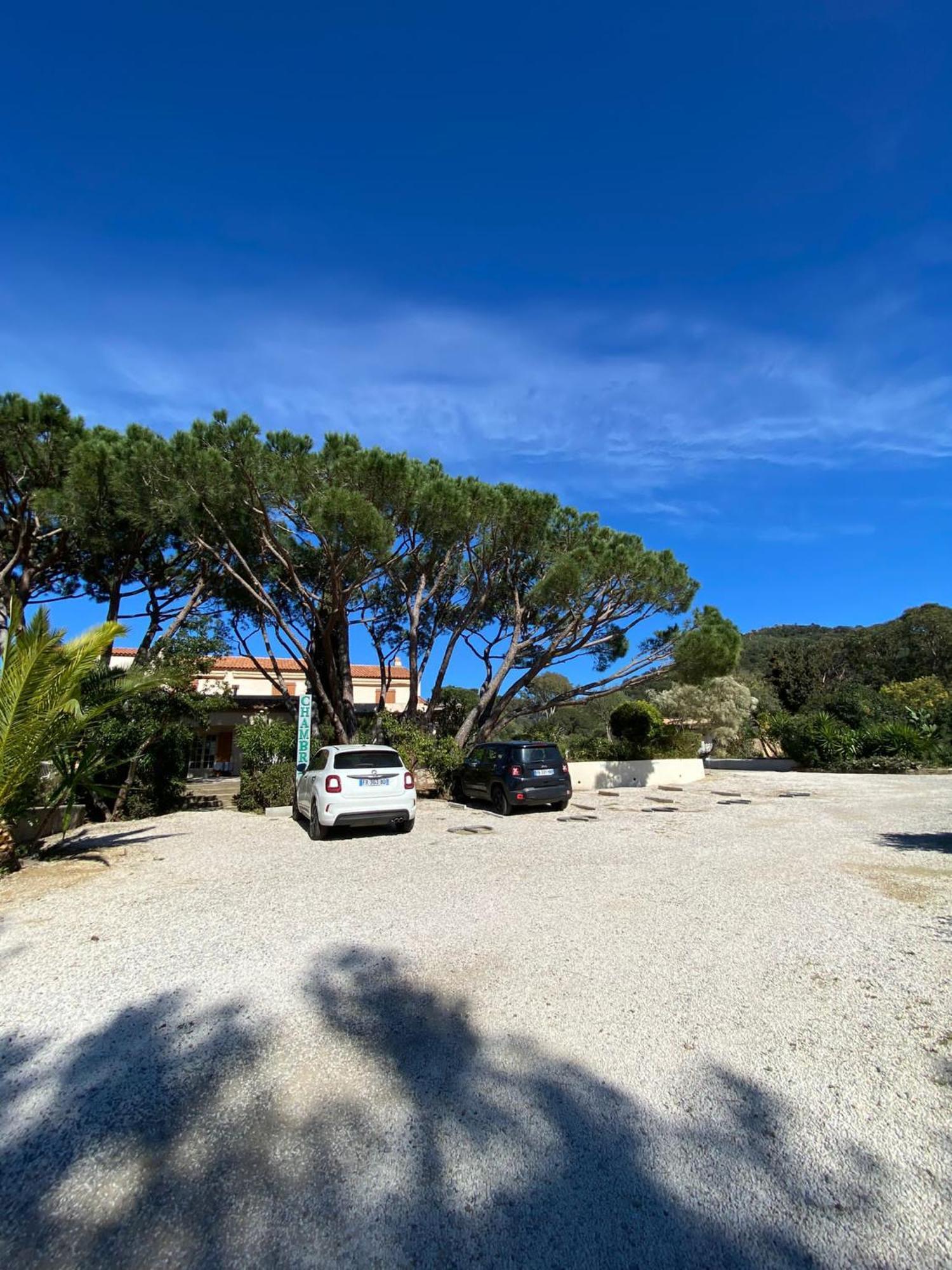Le Refuge Hotel La Croix-Valmer Bagian luar foto